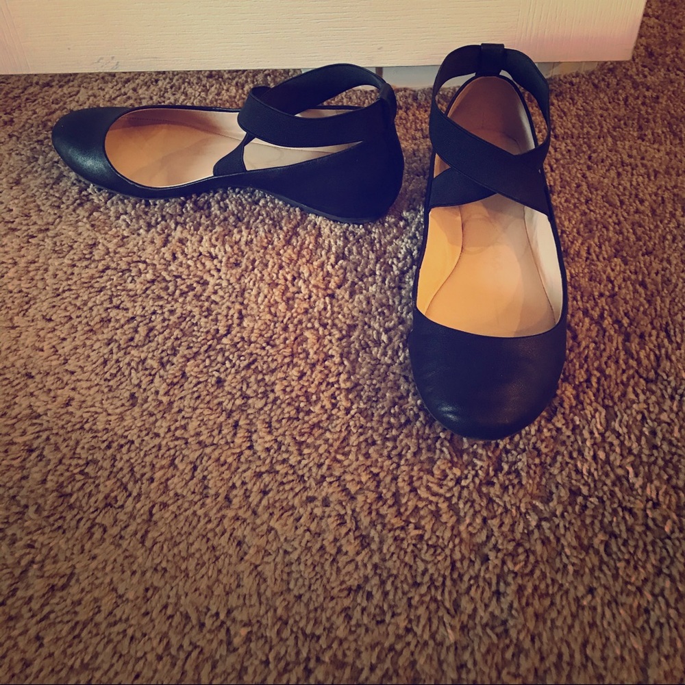 Jessica Simpson black ballet flats